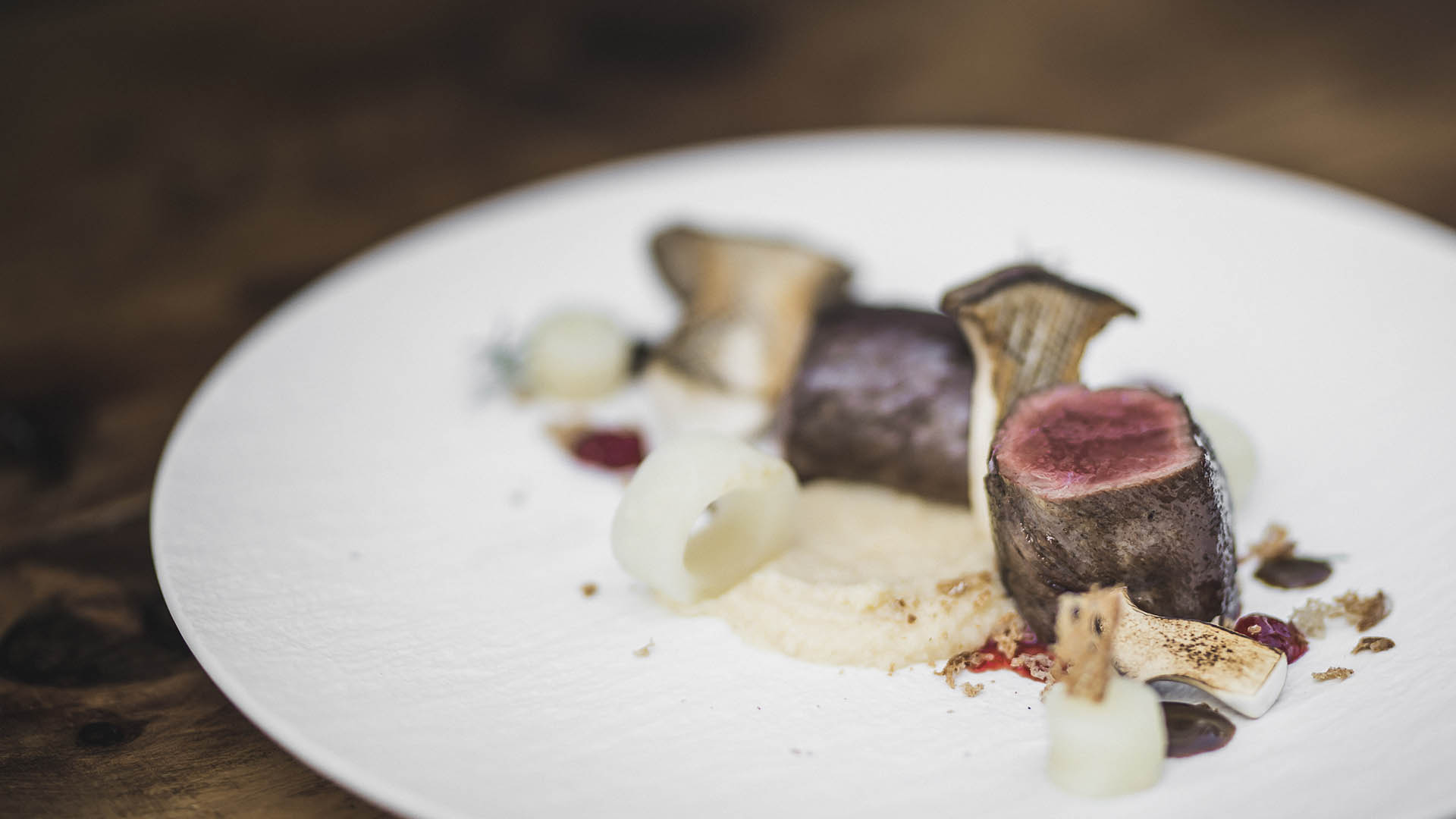 Ristorante Speckeggele: camoscio, sedano, funghi, mirtillo