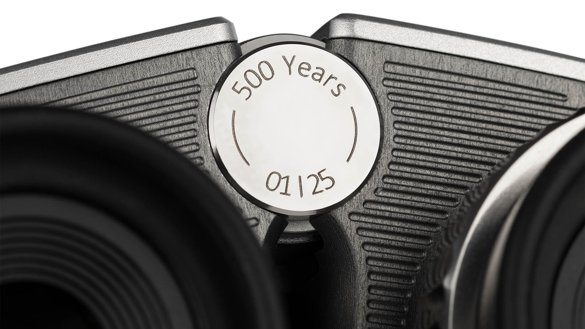 Ogni Steiner x Beretta 500 è identificato da un numero di serie esclusivo, a testimonianza della produzione limitata a soli 25 esemplari destinati al mercato mondiale