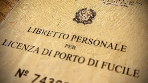 Porto d'armi e carta europea, cambiano le modalità di pagamento